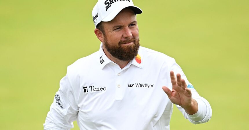 Shane Lowry rallies from Railway disaster, remains level-headed to take 36-hole Open lead