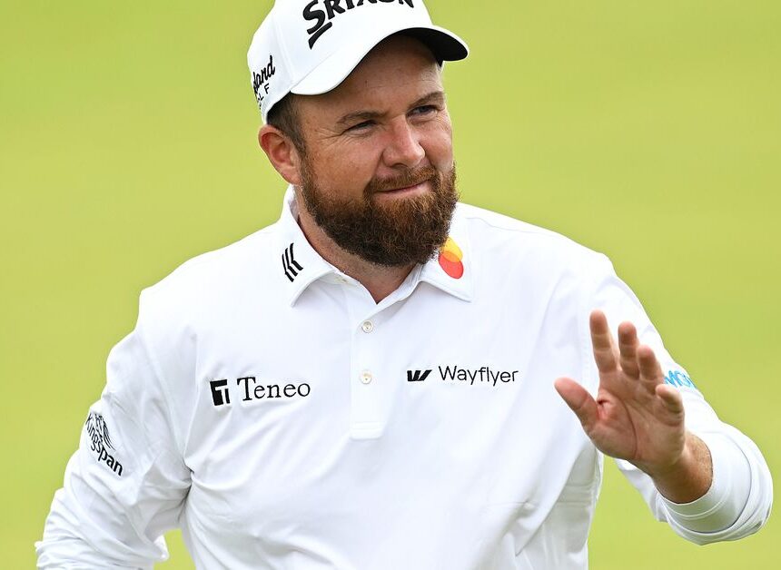 Shane Lowry rallies from Railway disaster, remains level-headed to take 36-hole Open lead