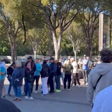 Marseille : une file d’attente monstre en centre-ville, ce qu’il se passe