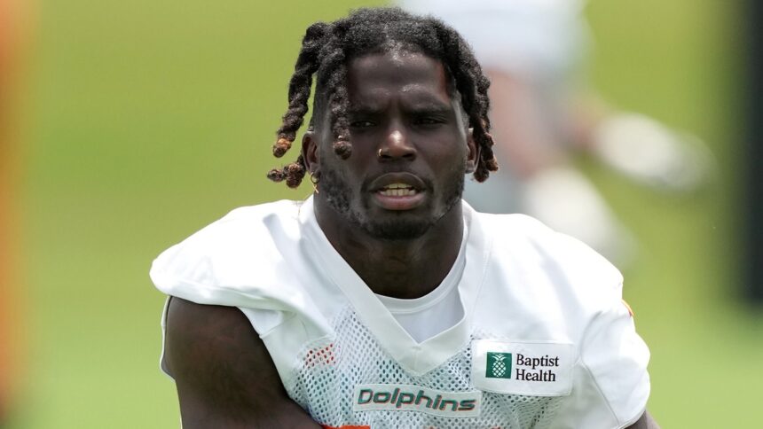 Tyreek Hill makes eye-opening comments after Dolphins’ season ends